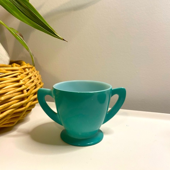 Vintage 2-handled Mug - Picture 1 of 2